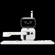 练：这款机械人不只仅是个玩具 